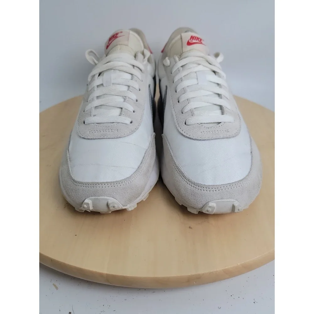 Nike women daybreak